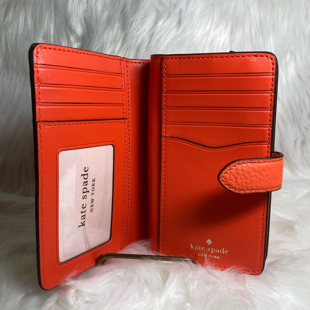 NWOT Kate Spade 🧡 Leila Medium Orange Bi-Fold Wallet in Pebbled Leather - Picture 3 of 9